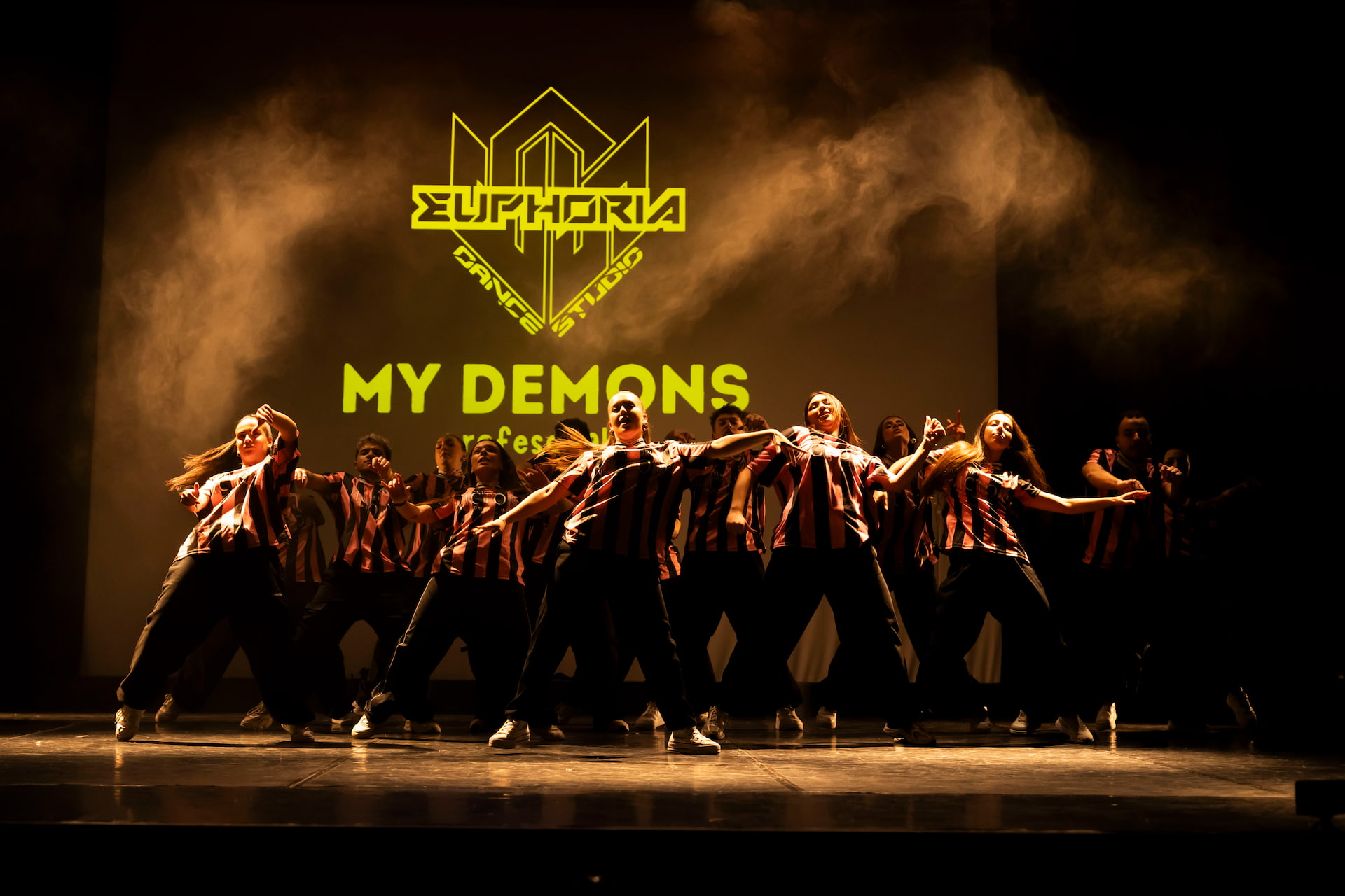 CLASES DE DANZA URBANA