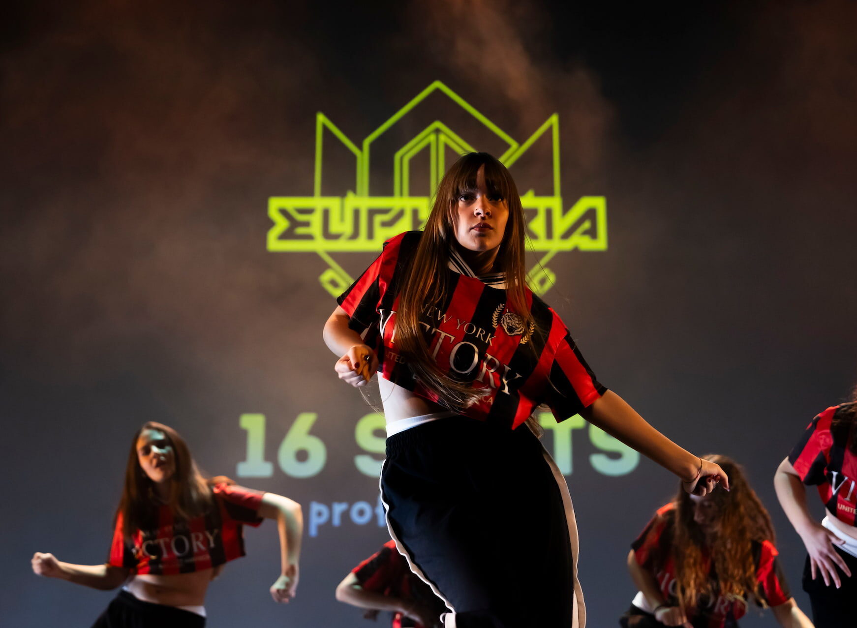 CLASES DE DANZA URBANA